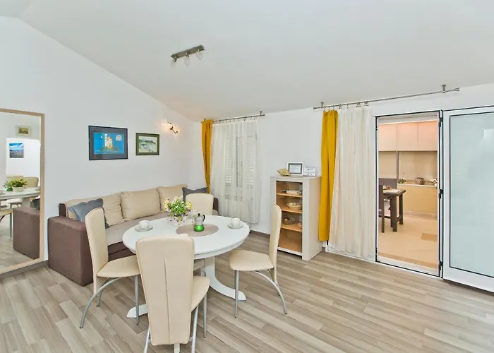 Jure Guest house Hvar Town