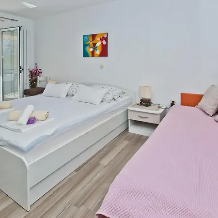 Jure Gasthof Hvar Town